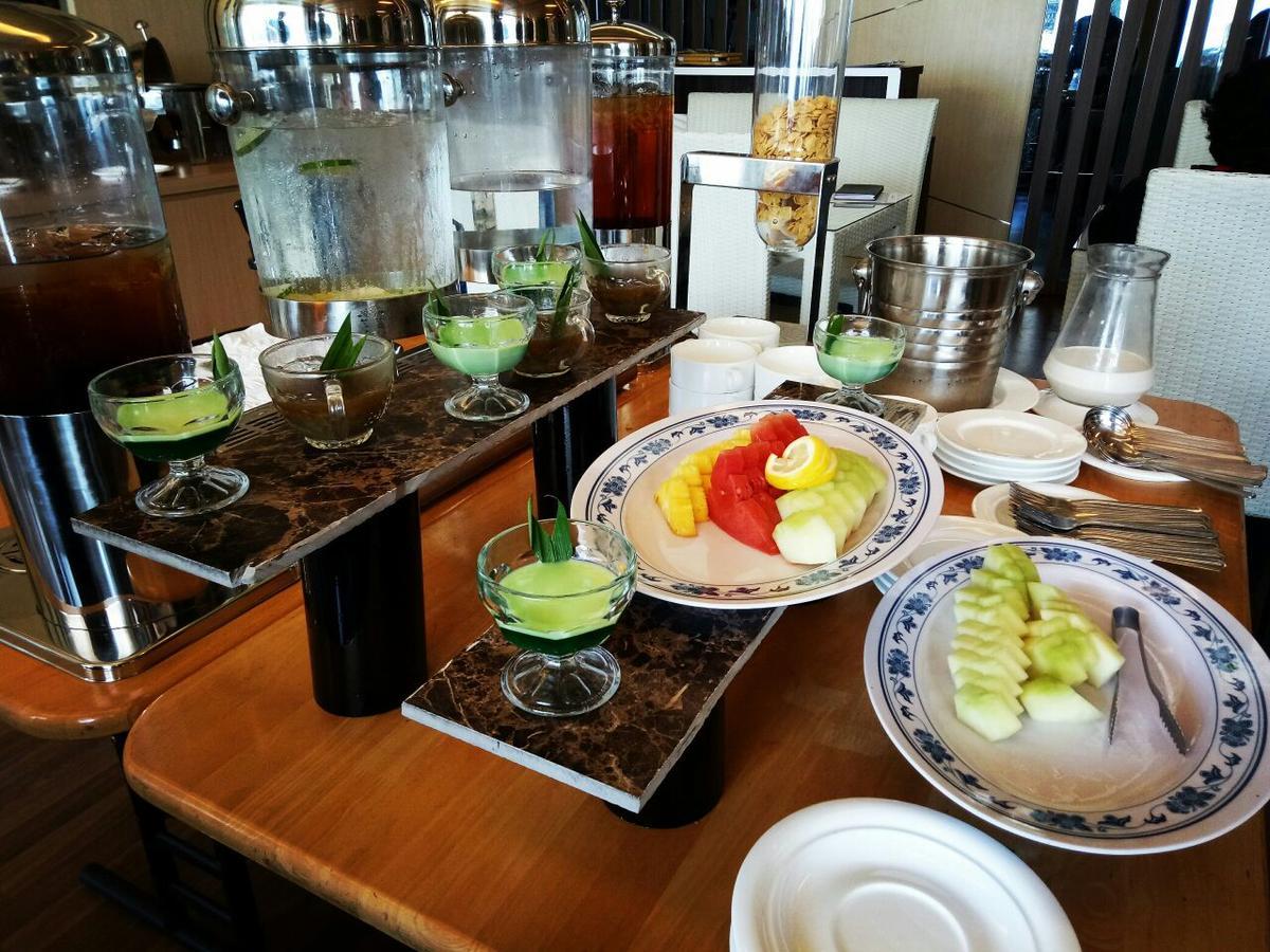 The L Hotel Entertainment Batam Екстериор снимка