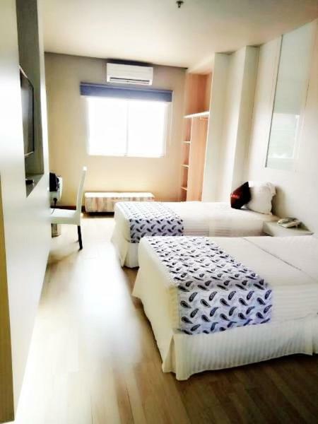 The L Hotel Entertainment Batam Екстериор снимка